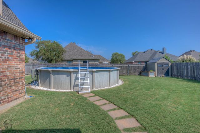 501 Falling Water Circle, Bossier City, LA 71112