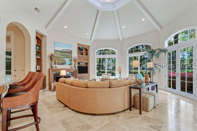 752 Colonial Dr, Hilton Head Island, SC 29926