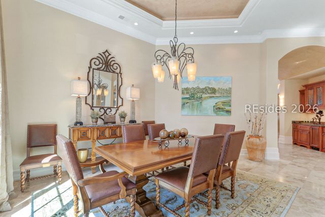 752 Colonial Dr, Hilton Head Island, SC 29926