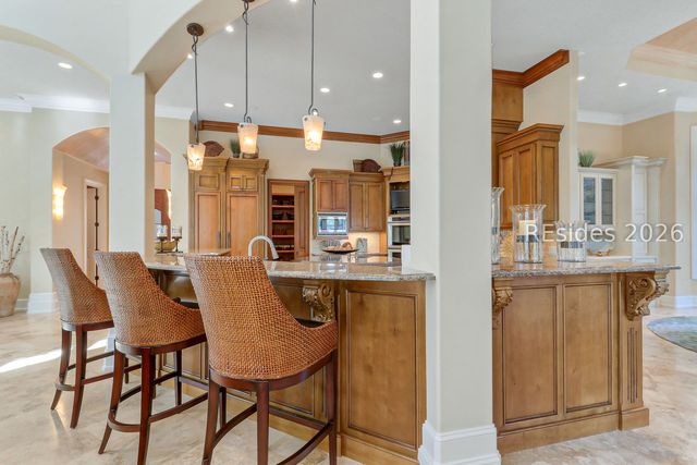 752 Colonial Dr, Hilton Head Island, SC 29926