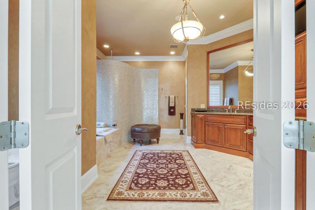 752 Colonial Dr, Hilton Head Island, SC 29926