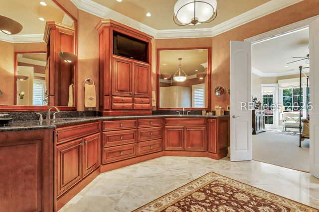 752 Colonial Dr, Hilton Head Island, SC 29926