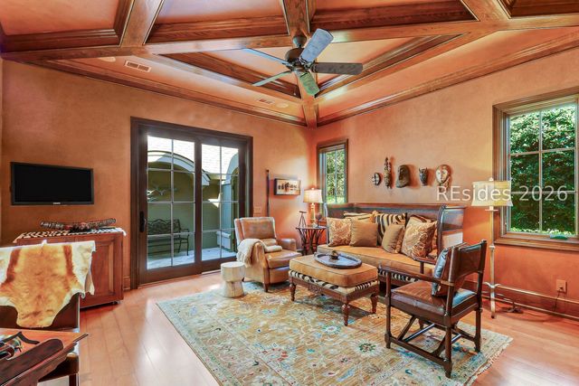 752 Colonial Dr, Hilton Head Island, SC 29926