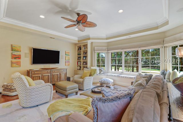 752 Colonial Dr, Hilton Head Island, SC 29926