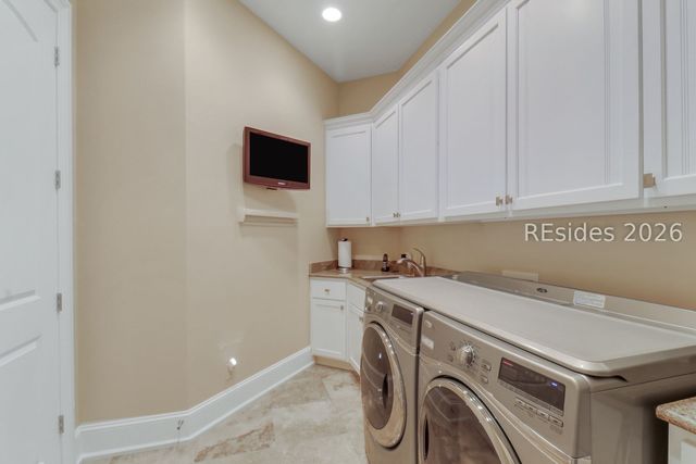 752 Colonial Dr, Hilton Head Island, SC 29926