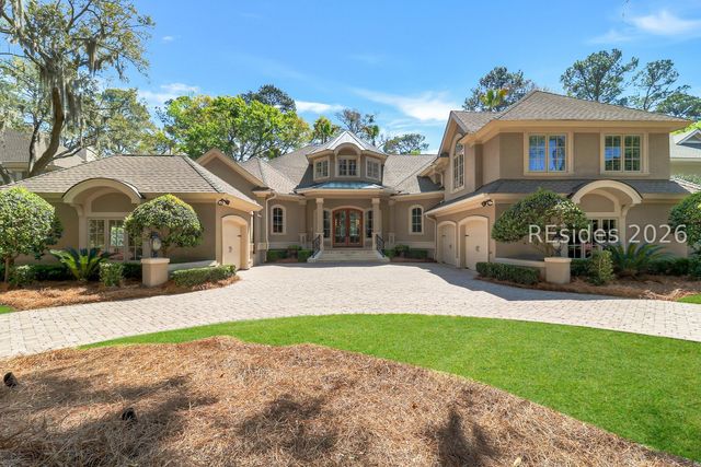 752 Colonial Dr, Hilton Head Island, SC 29926