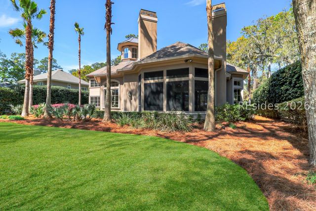 752 Colonial Dr, Hilton Head Island, SC 29926