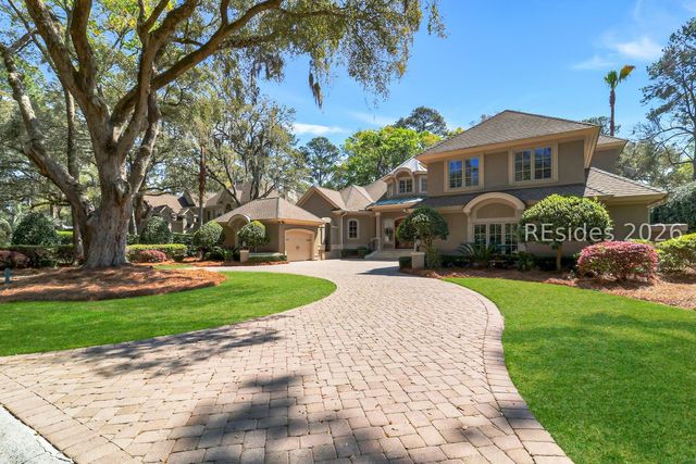 752 Colonial Dr, Hilton Head Island, SC 29926