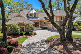 752 Colonial Dr, Hilton Head Island, SC 29926