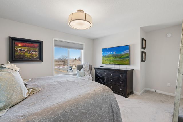 5385 Gestach Lane, Chaska, MN 55318