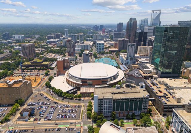 400 N Church Street 422, Charlotte, NC 28202