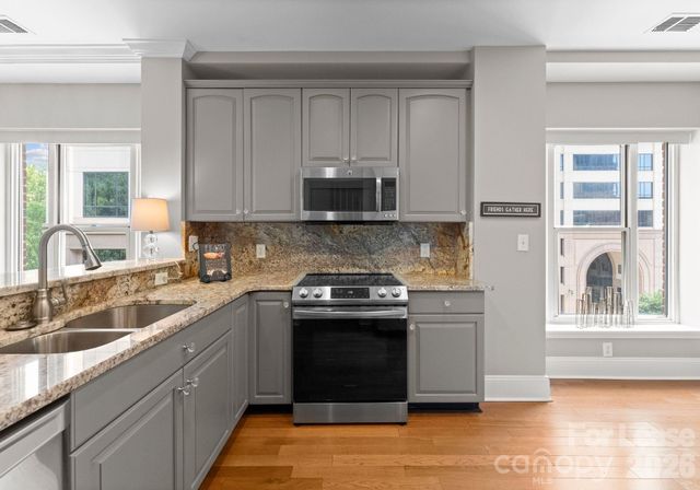 400 N Church Street 422, Charlotte, NC 28202