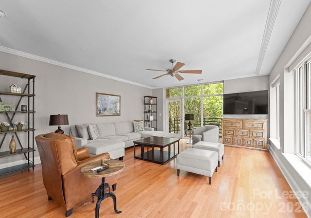 400 N Church Street 422, Charlotte, NC 28202