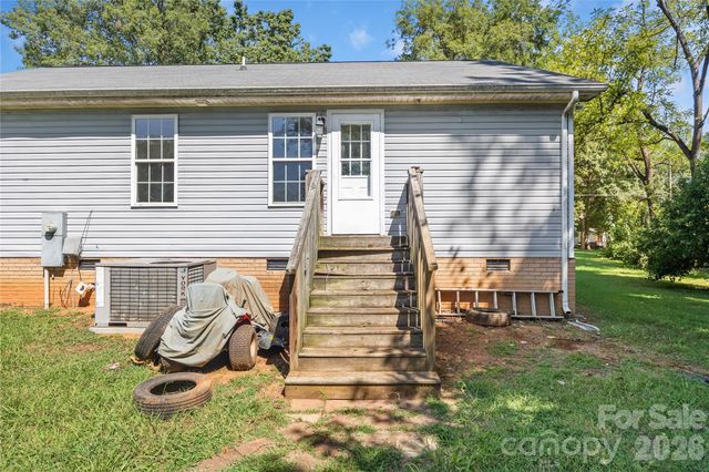 802 N Shaver Street, Salisbury, NC 28144