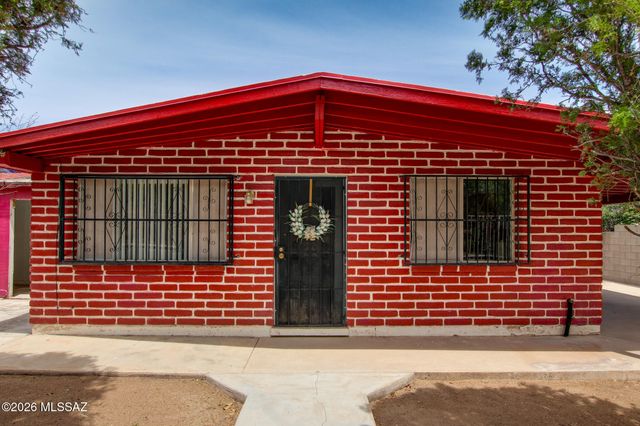 704 W Western Place, Nogales, AZ 85621