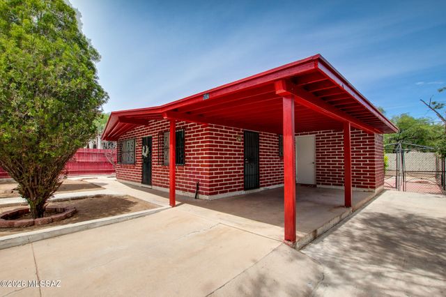 704 W Western Place, Nogales, AZ 85621