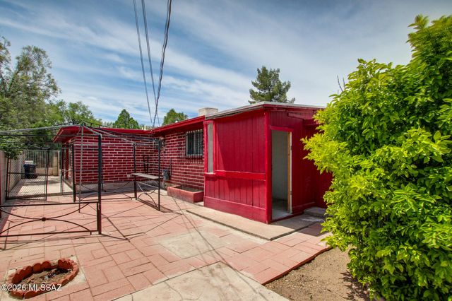 704 W Western Place, Nogales, AZ 85621