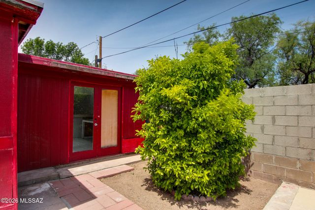 704 W Western Place, Nogales, AZ 85621