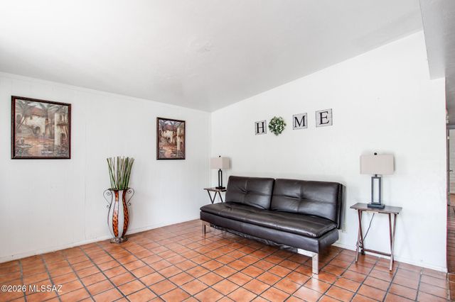 704 W Western Place, Nogales, AZ 85621