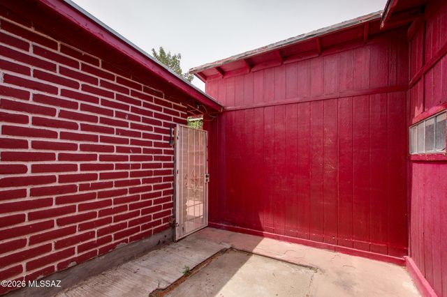 704 W Western Place, Nogales, AZ 85621