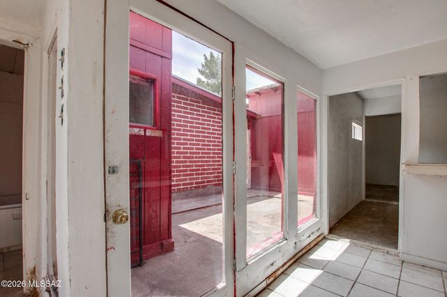 704 W Western Place, Nogales, AZ 85621