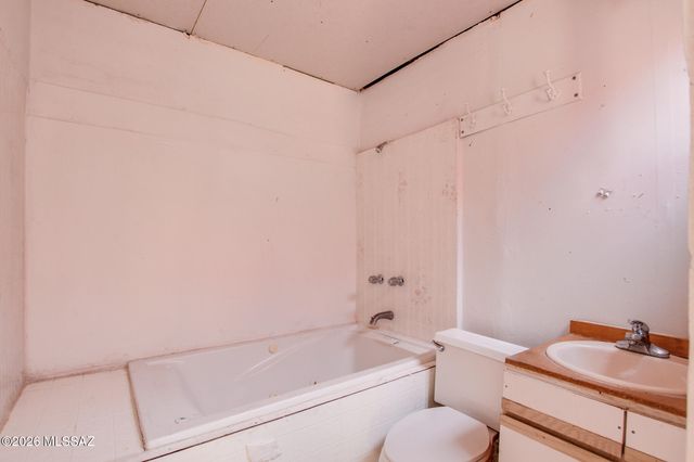 704 W Western Place, Nogales, AZ 85621
