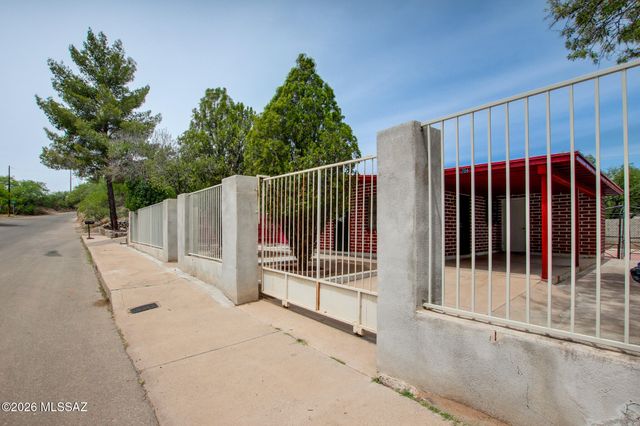 704 W Western Place, Nogales, AZ 85621