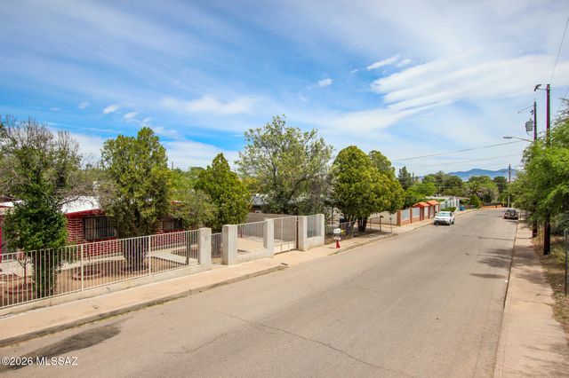 704 W Western Place, Nogales, AZ 85621