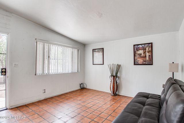 704 W Western Place, Nogales, AZ 85621