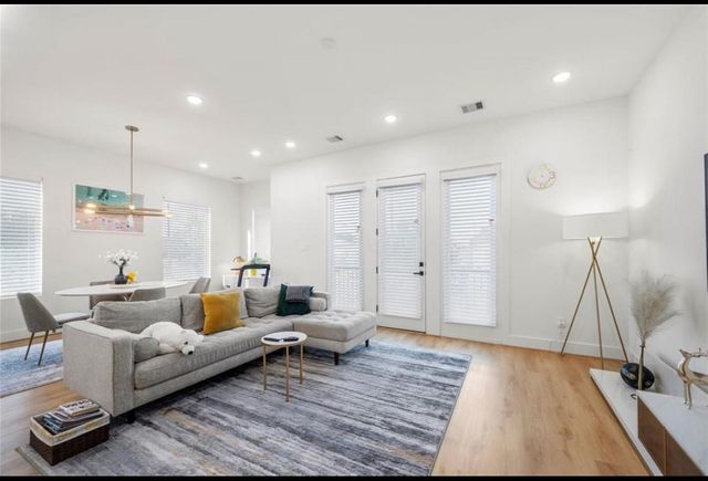 2902 Rosalie, Houston, TX 77004