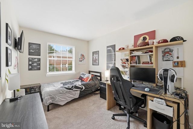 14899 EMBERDALE DR, Woodbridge, VA 22193