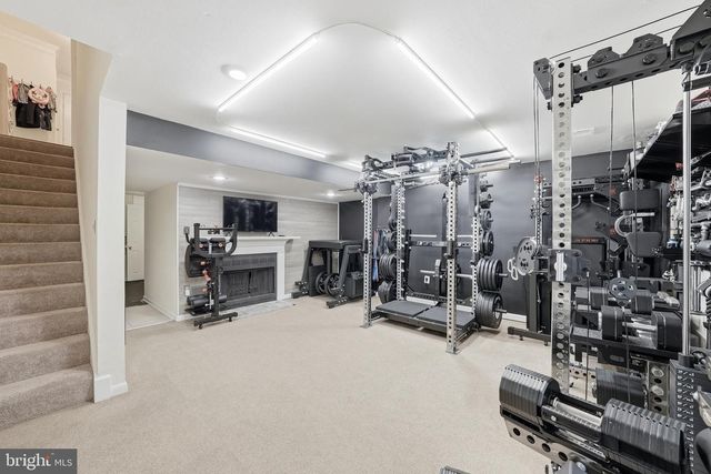 14899 EMBERDALE DR, Woodbridge, VA 22193