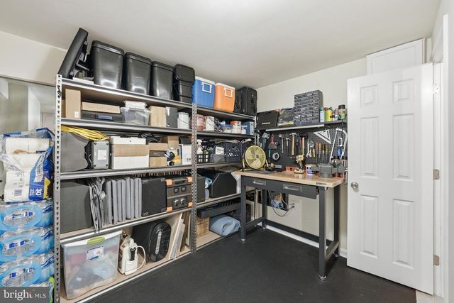 14899 EMBERDALE DR, Woodbridge, VA 22193