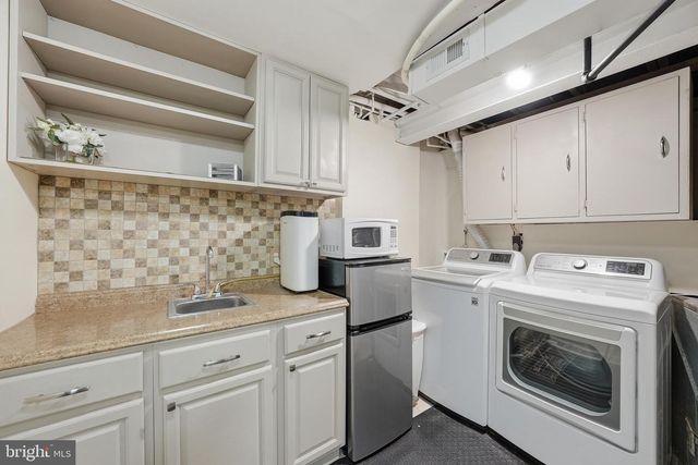14899 EMBERDALE DR, Woodbridge, VA 22193