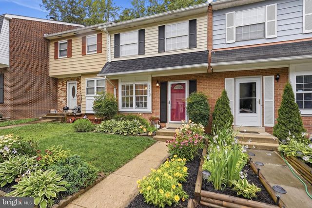14899 EMBERDALE DR, Woodbridge, VA 22193