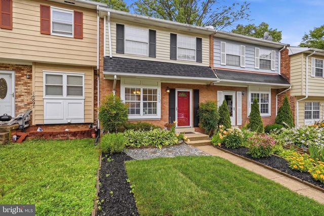 14899 EMBERDALE DR, Woodbridge, VA 22193