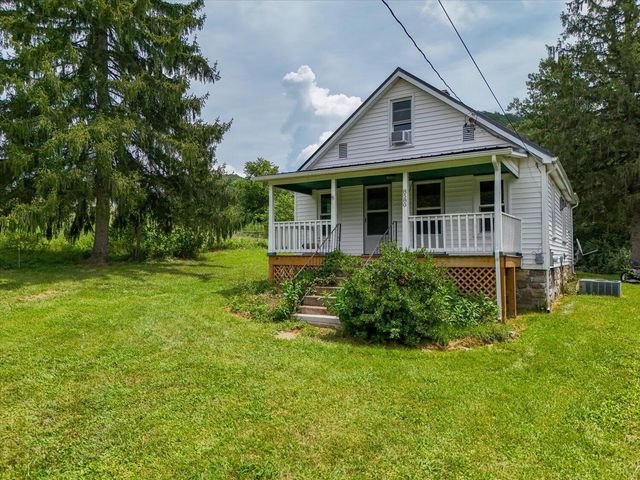 8580 Blacksburg RD, Catawba, VA 24070