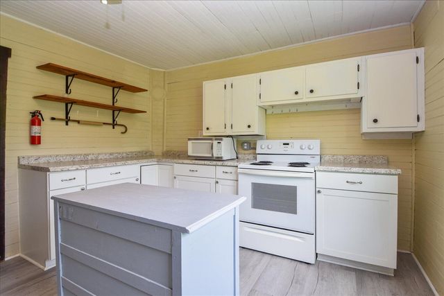 8580 Blacksburg RD, Catawba, VA 24070