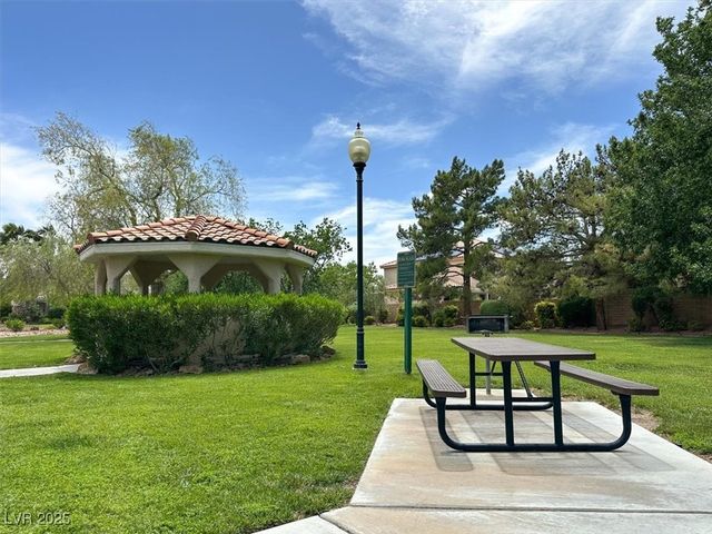 7310 Heggie Avenue, Las Vegas, NV 89131