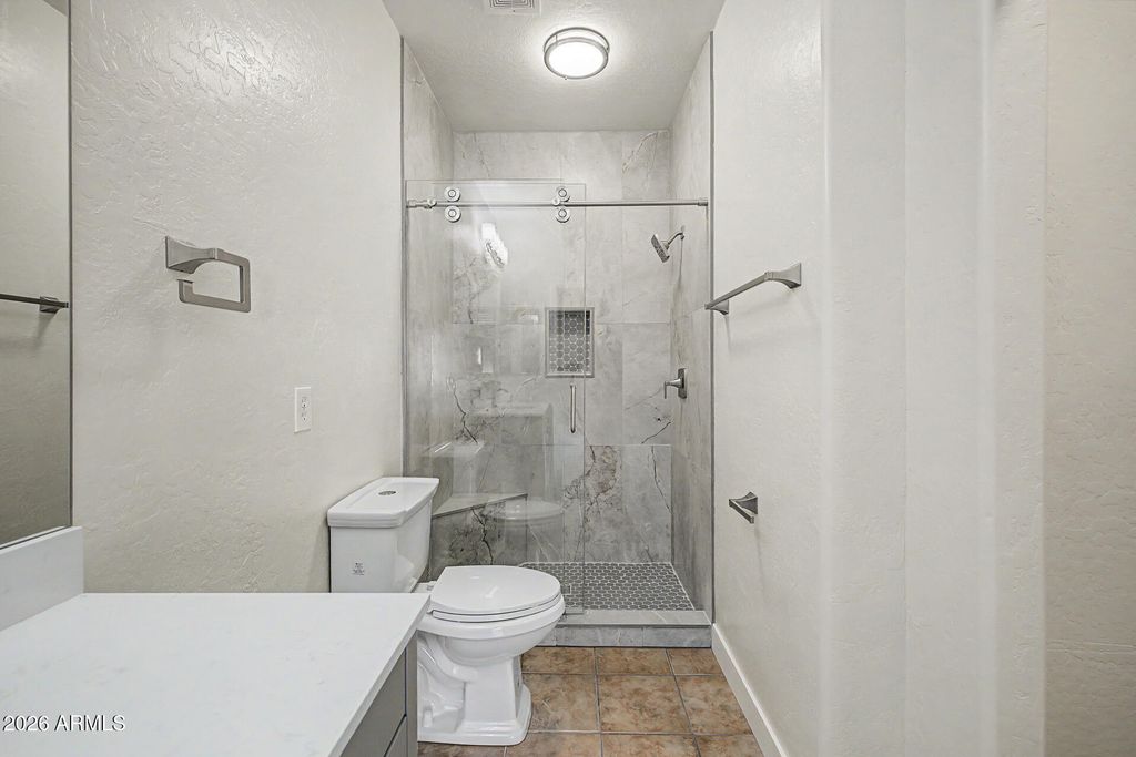 Image 15 of property listing at 525 N MILLER Road 128, Scottsdale, AZ 85257