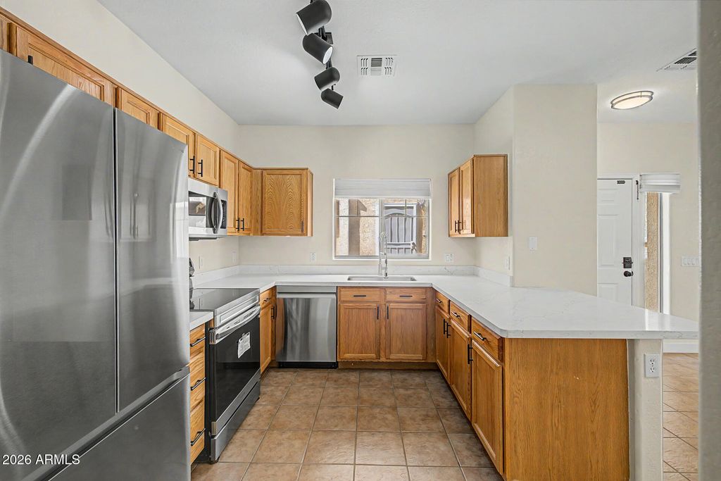 Image 4 of property listing at 525 N MILLER Road 128, Scottsdale, AZ 85257