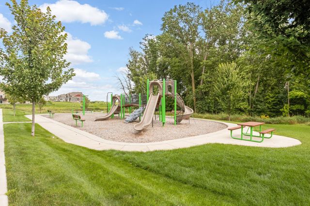 3776 Woodland Cove Parkway, Excelsior, MN 55331