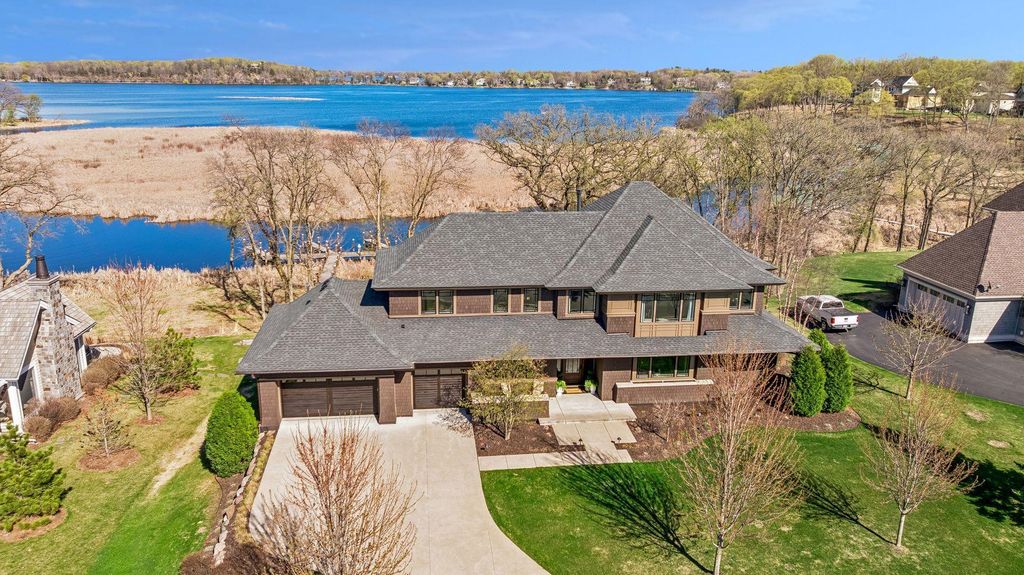3776 Woodland Cove Parkway, Excelsior, MN 55331 — photo 2