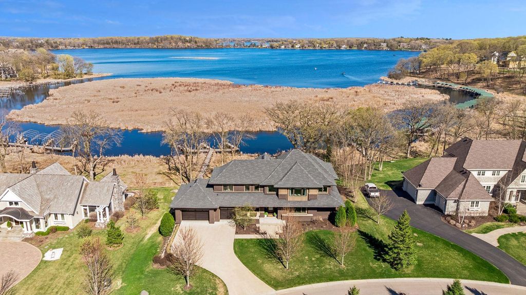 3776 Woodland Cove Parkway, Excelsior, MN 55331 — photo 3