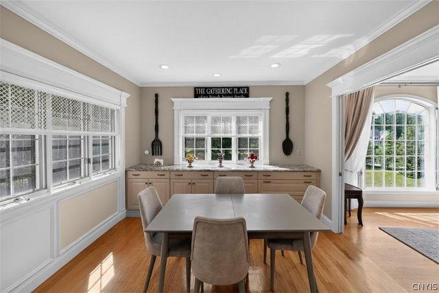 7100 Braxton Cir, Dewitt, NY 13066