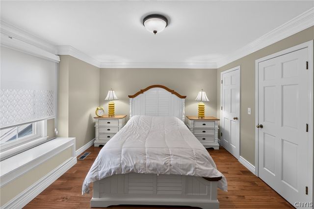 7100 Braxton Cir, Dewitt, NY 13066