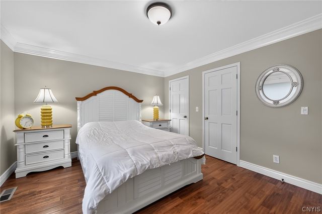7100 Braxton Cir, Dewitt, NY 13066