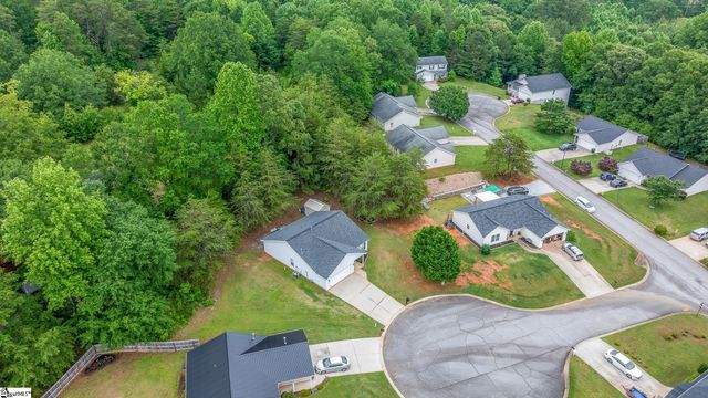 106 Felix Court, Easley, SC 29640