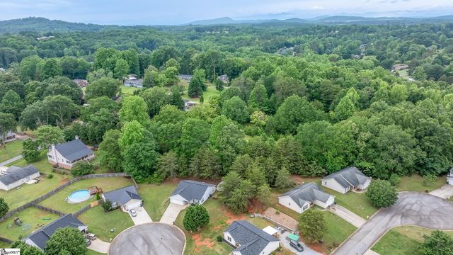 106 Felix Court, Easley, SC 29640