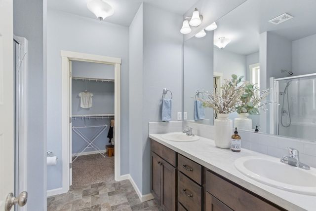 7010 S Harlow Rd, Cheney, WA 99004